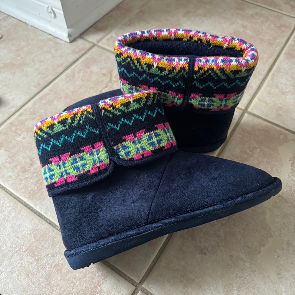 BRAND NEW winter boot slippers